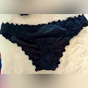 Shade & Shore Ruched Ruffle Bikini Bottoms Black Size L